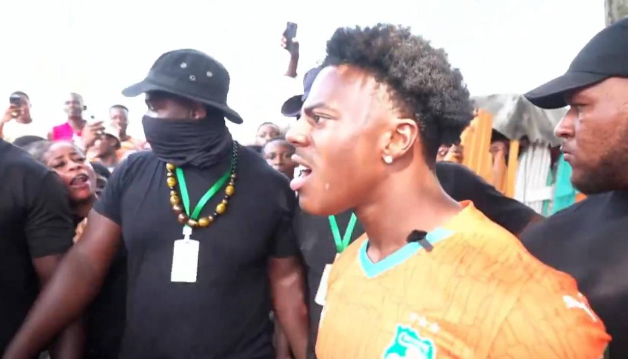 Momento incómodo en vivo: fan le roba un beso a Speed y desata caos 