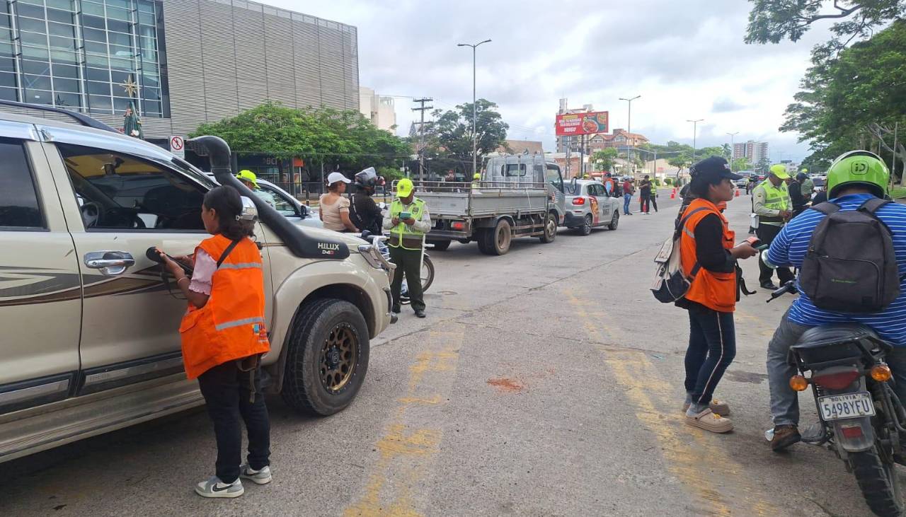 Los controles por el SOAT y la ITV siguen y se advierte que vehículos no podrán circular sin estos requisitos