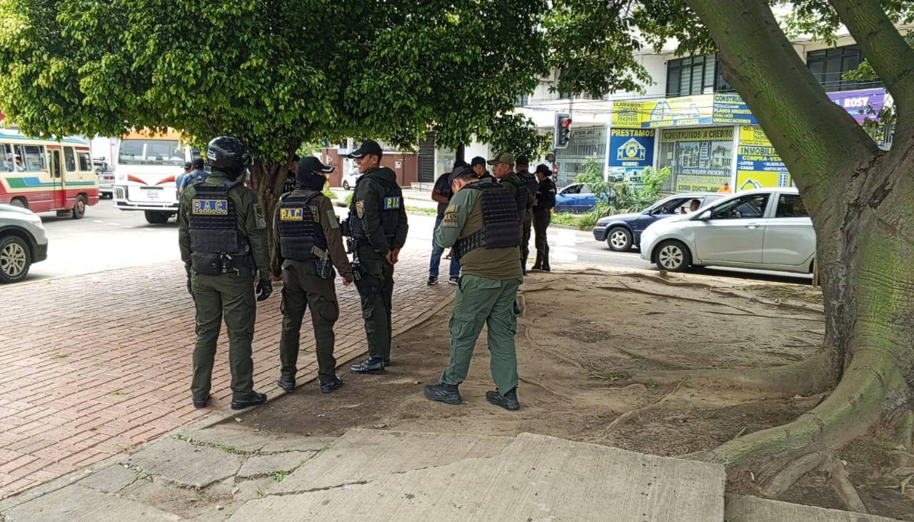 Delincuentes atracan y balean a un librecambista en la zona de la avenida Irala