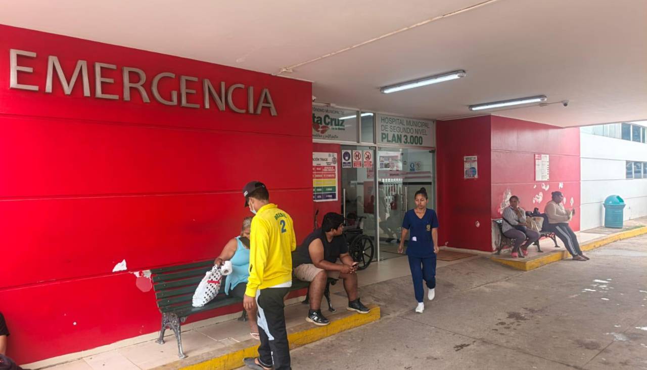 Médicos y profesionales de salud acatarán un paro de 48 horas por sueldo adeudado en Santa Cruz de la Sierra