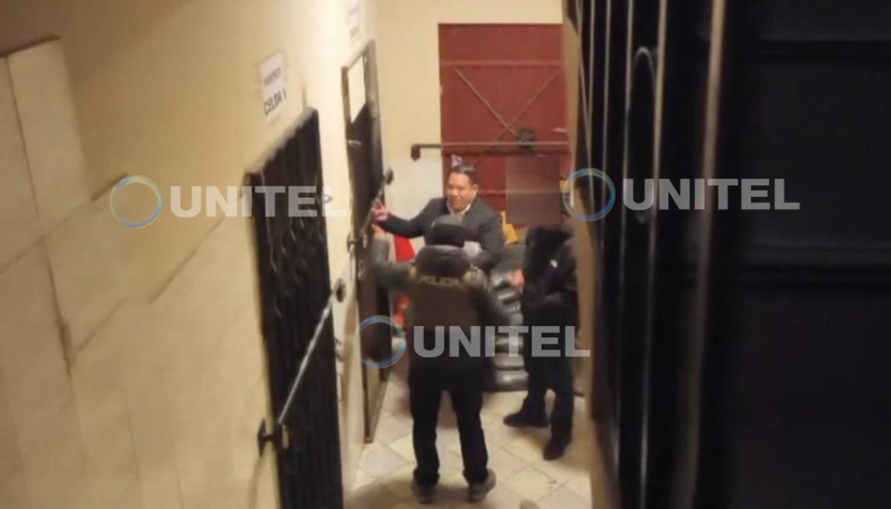 Aprehensión: Video muestra a Roger Mariaca en dependencias de la Felcc