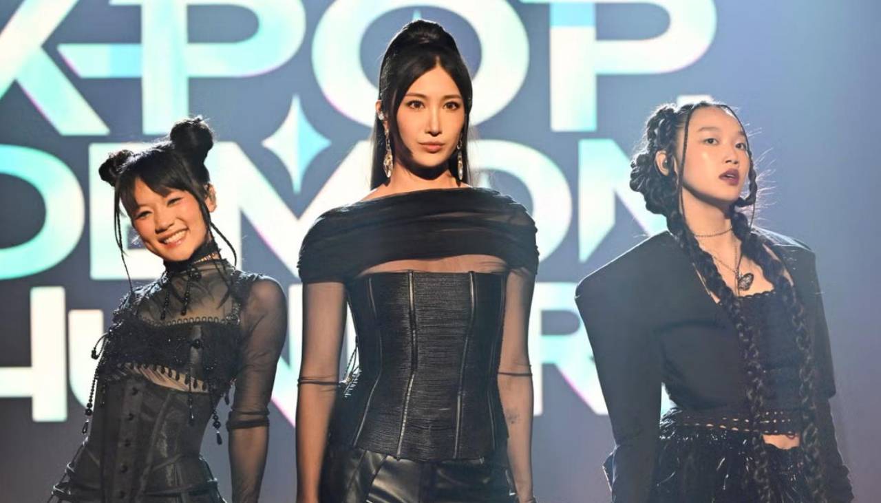 HUNTR/X interpreta ‘Golden’ en el Desfile del Día de Acción de Gracias de Macy’s en Nueva York