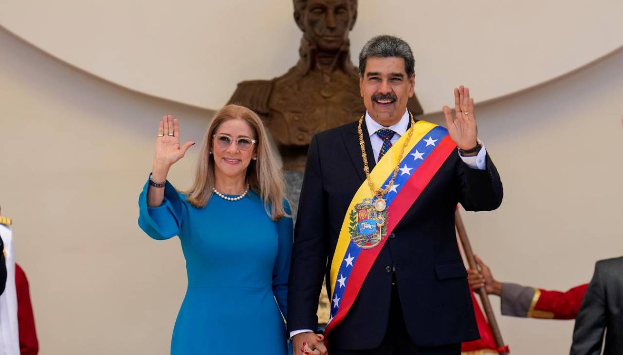 Maduro y su esposa se declaran no culpables de cargos de tortura en corte de EEUU