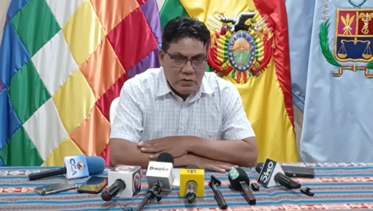 Héctor Arce renuncia a su candidatura a la Gobernación de Cochabamba y evistas analizan a nuevo postulante