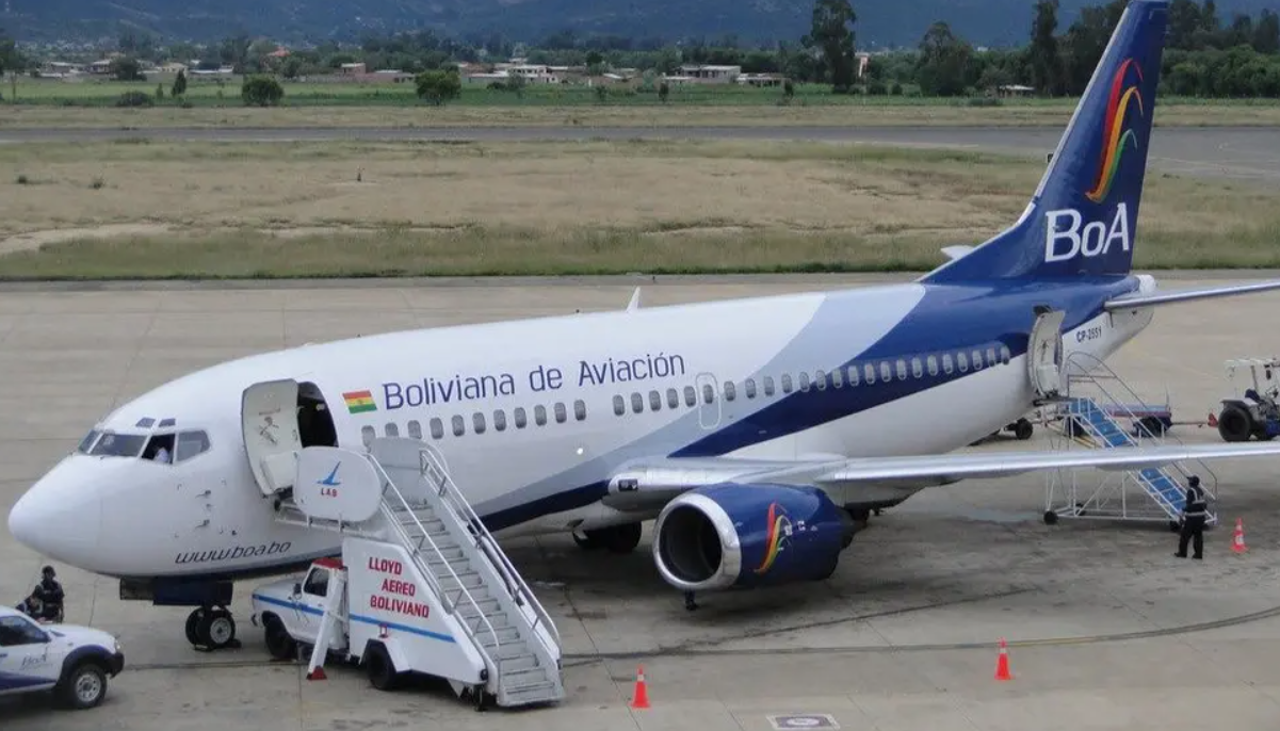 BoA cambia a su gerente, sube a 14 su flota de aviones y alista nuevas rutas