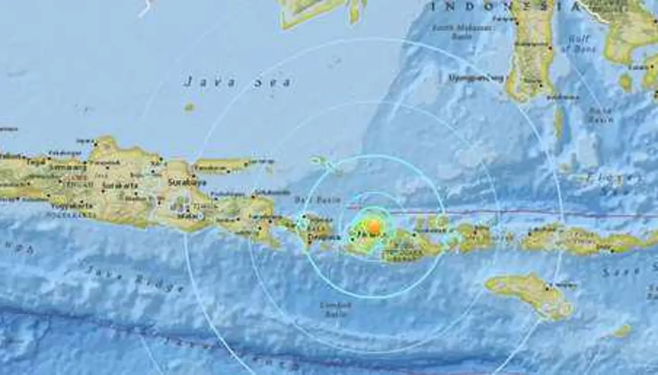 Un sismo de magnitud 6,3 sacude el este de Indonesia