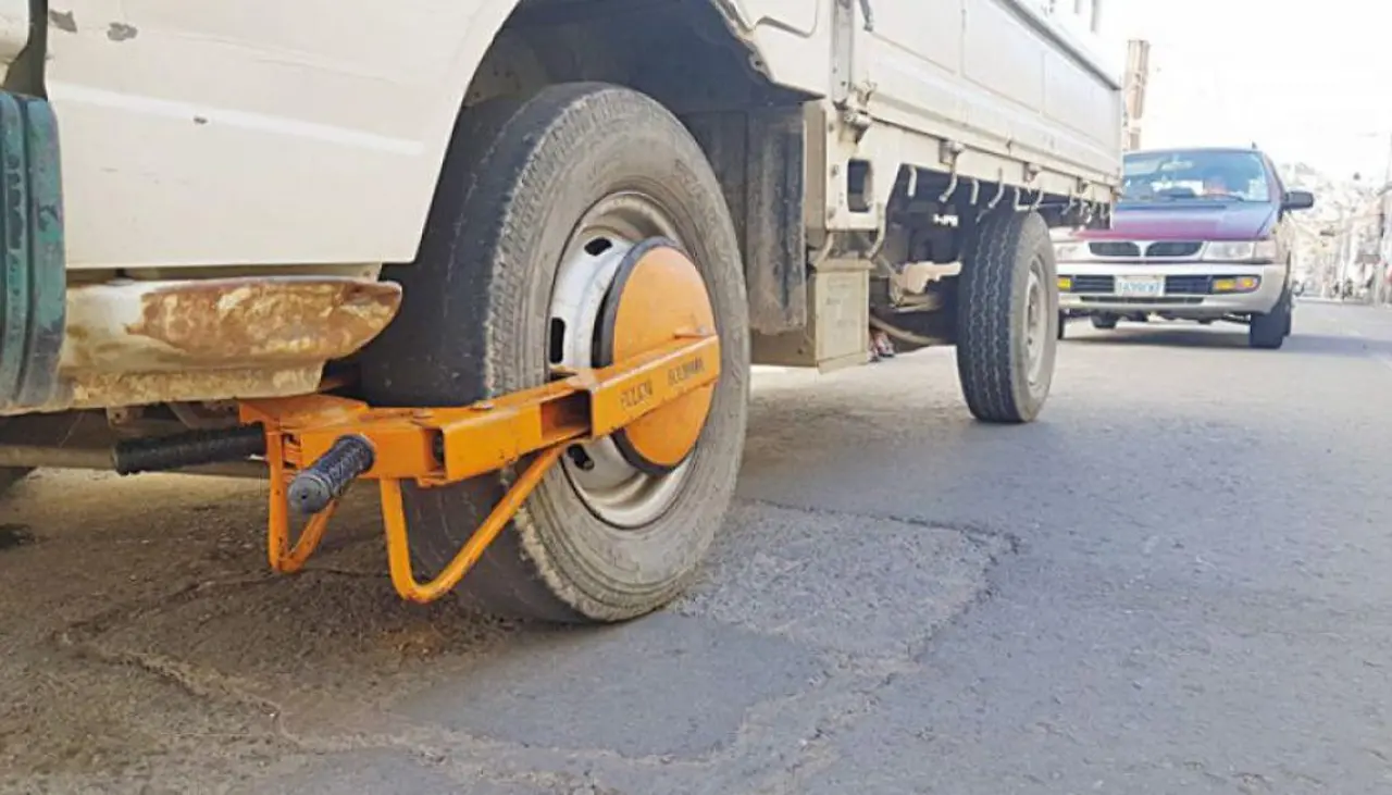 ¿Qué pasará con las grúas y grapas de tránsito?, esto respondió el nuevo comandante policial