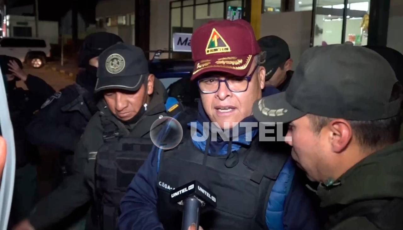 Excomandante Zuñiga llega a La Paz para inicio del juicio por toma militar de 2024