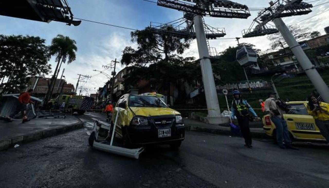 Tragedia en Colombia: Cae una cabina del teleférico en Medellín y hay al menos un fallecido