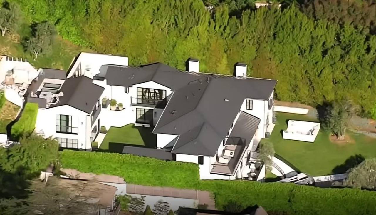 Rihanna detalla momentos de angustia durante tiroteo a su casa: “¡Nos están disparando!”
