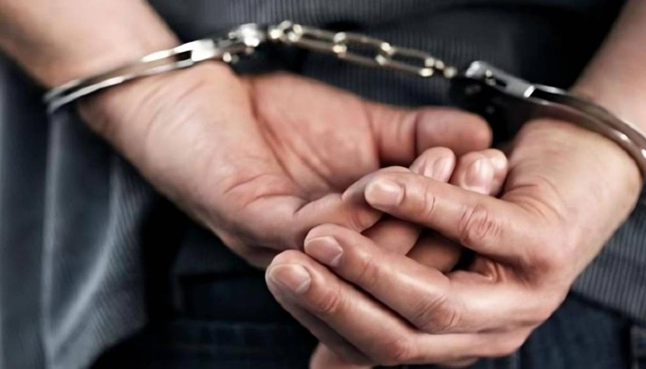 Aprehenden en Sucre al edecán de Mariaca y hallan Bs 1 millón en su domicilio