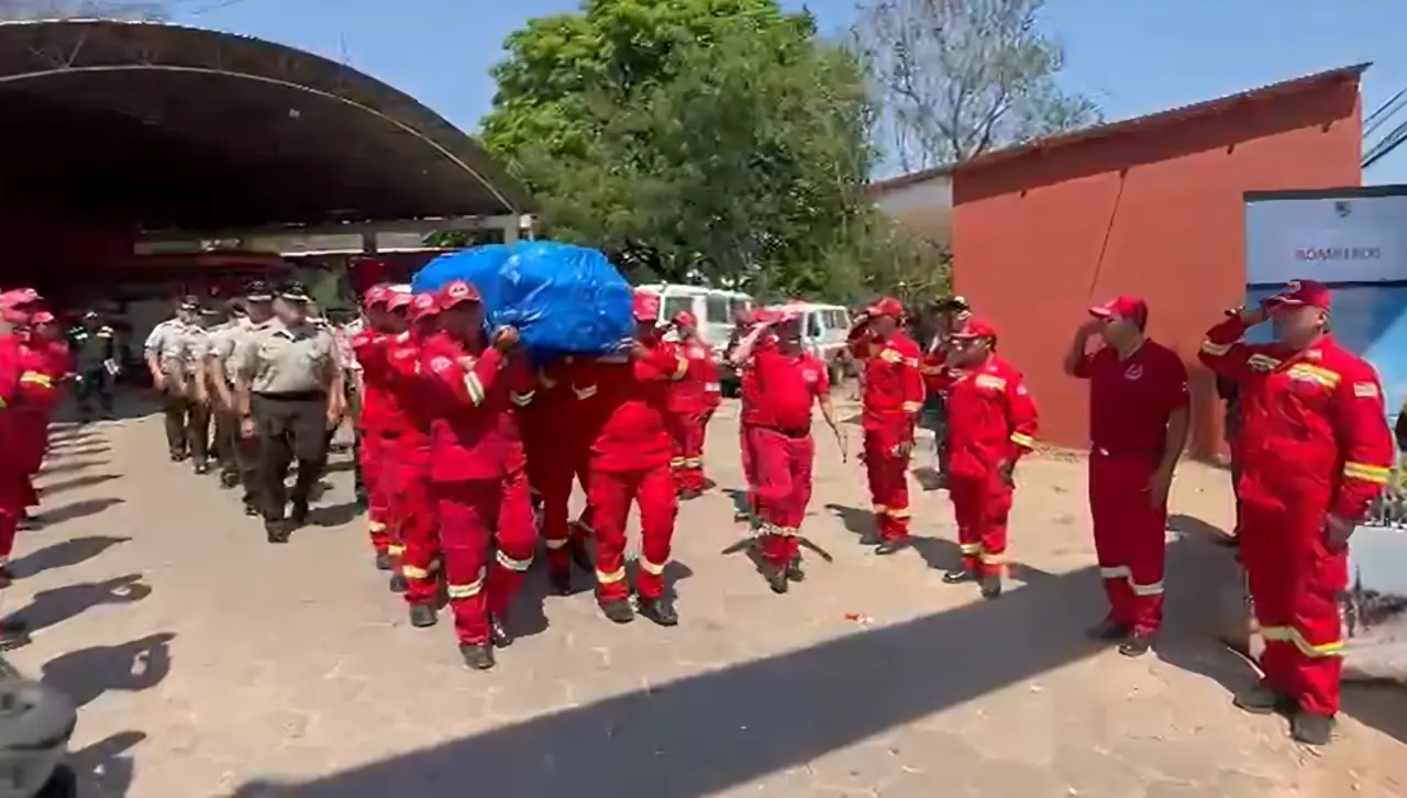 Con honores y respeto, despiden al sargento Abel Chilca quien murió cumpliendo su labor como bombero
