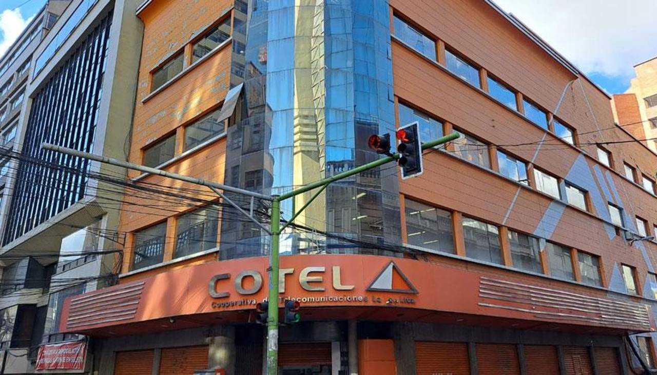 Gerente de Cotel denuncia que la cooperativa fue “secuestrada” por dirigentes de la COB y que sacaron Bs 18 millones