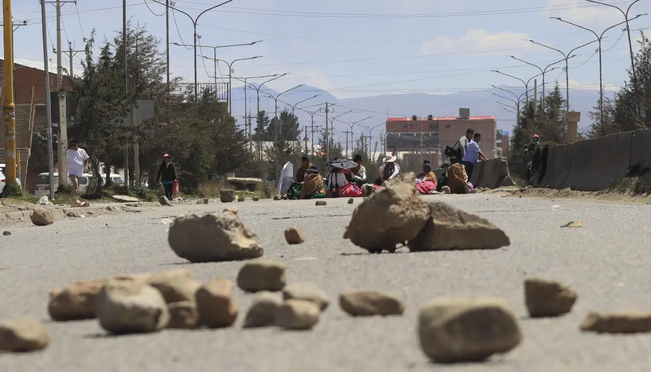 COB convoca a masificar bloqueos en La Paz, en medio del cuarto intermedio en el diálogo con el Gobierno