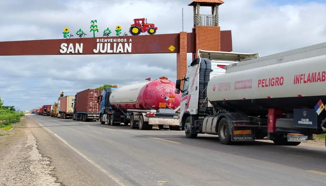 Santa Cruz: Crece la afectación por bloqueos instalados en Yapacaní y San Julián