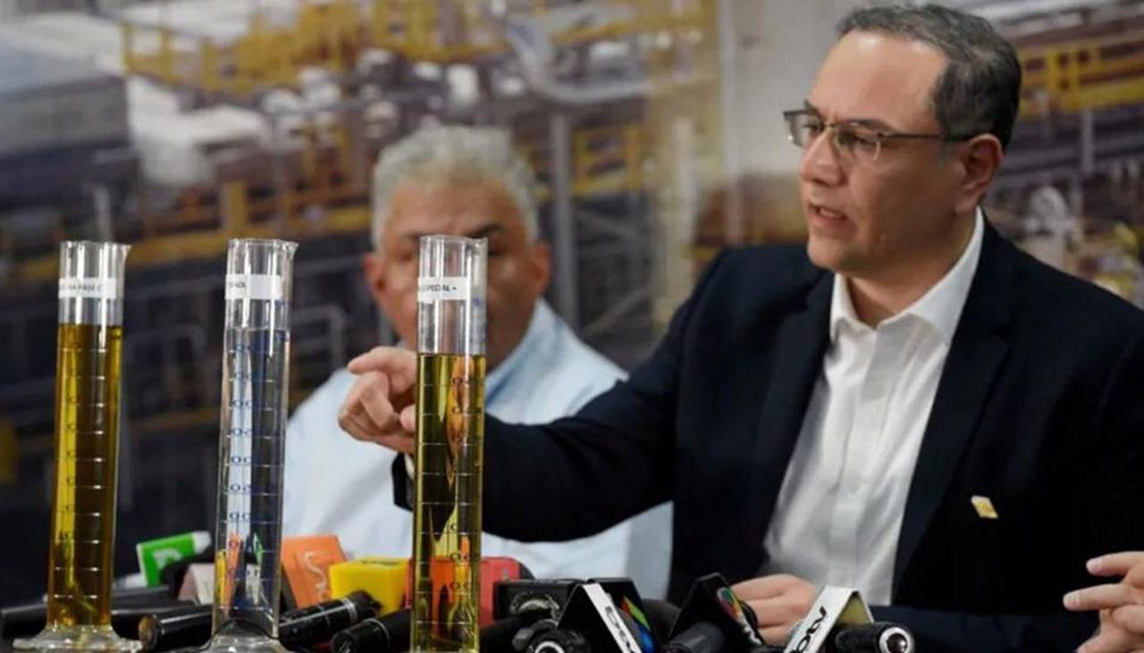 Diputados de Alianza Popular denuncian al presidente de YPFB por supuesto sobreprecio en compra de carburantes