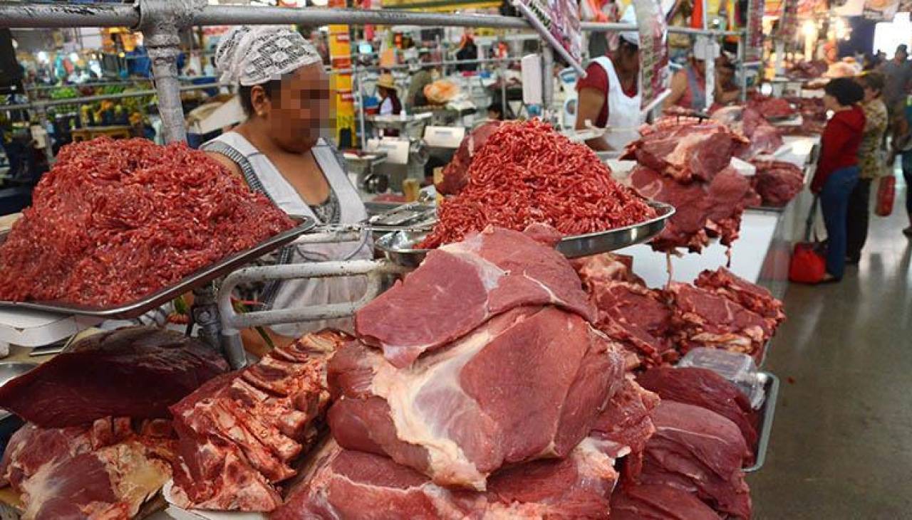 “Quieren desabastecer para subir el precio”, dice Fegasacruz, que pide suspender el paro de comercializadores de carne