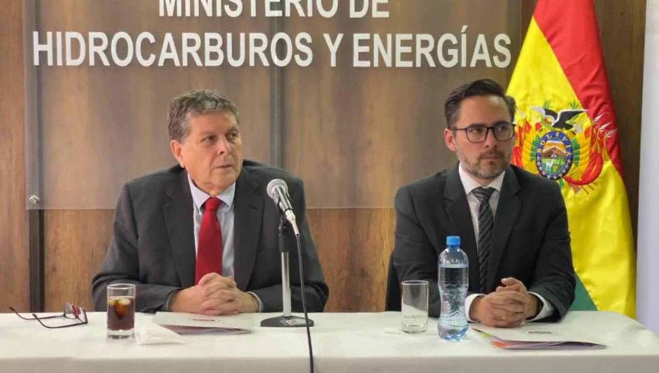 Ministro: “Los delincuentes del diésel ahora son los de la gasolina; acopian para revender”