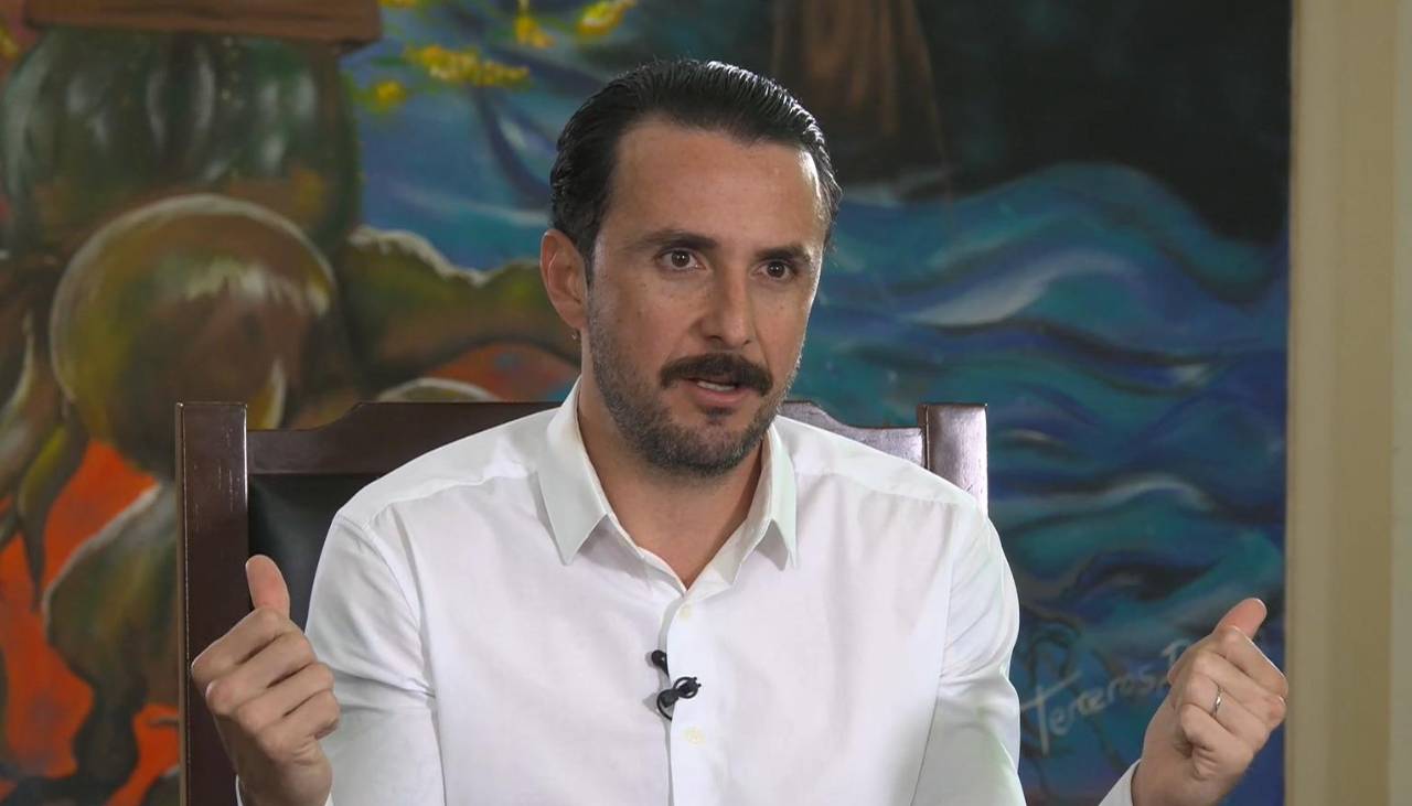 Velasco advierte sobre una deuda flotante superior a Bs 100 millones y alista “medidas de shock” en la Gobernación cruceña