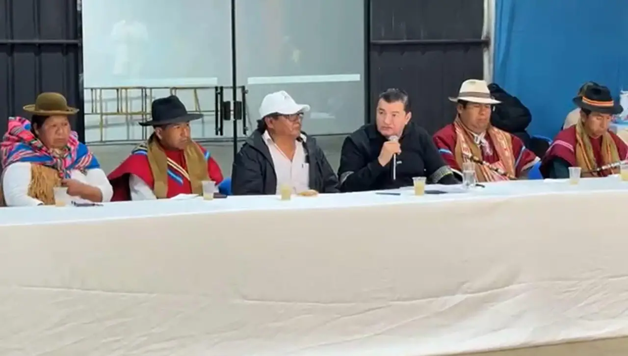 Jhonny apunta al diálogo y anuncia que una comisión llegará a los puntos de bloqueo