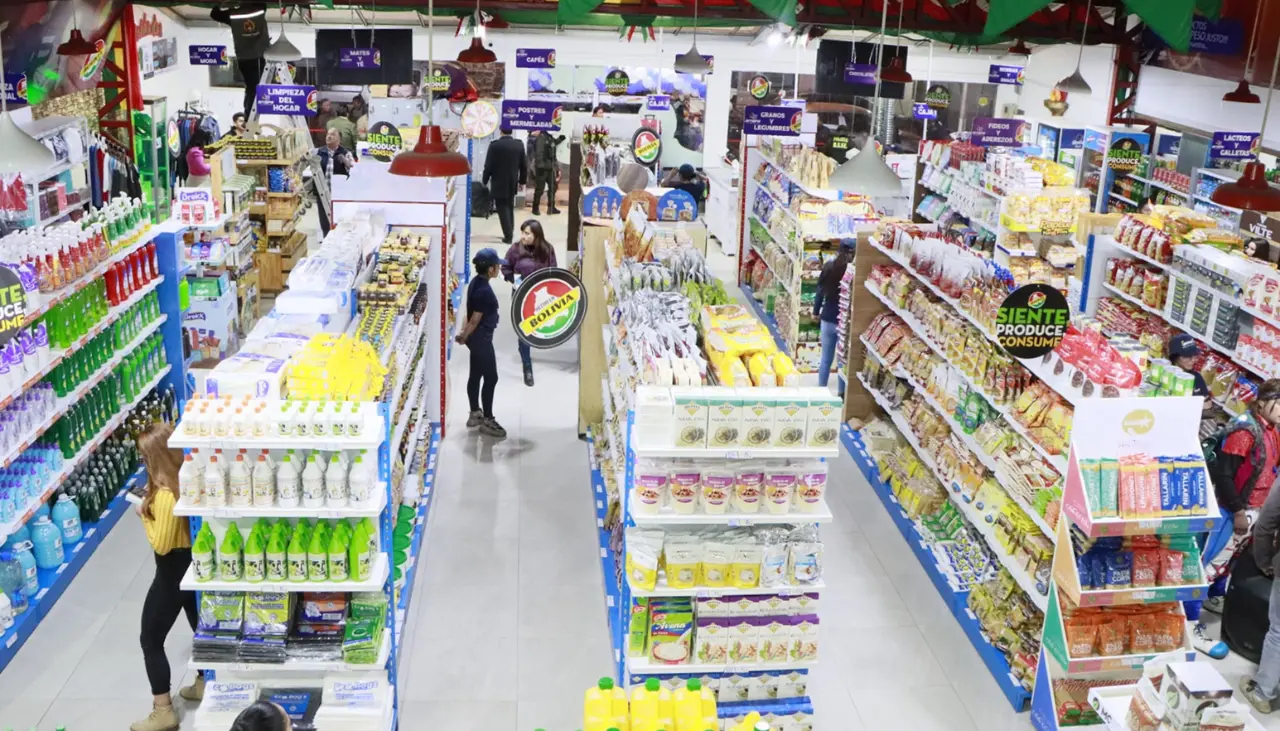 Supermercados reportan que la falta de dólares y combustible golpea a sus proveedores