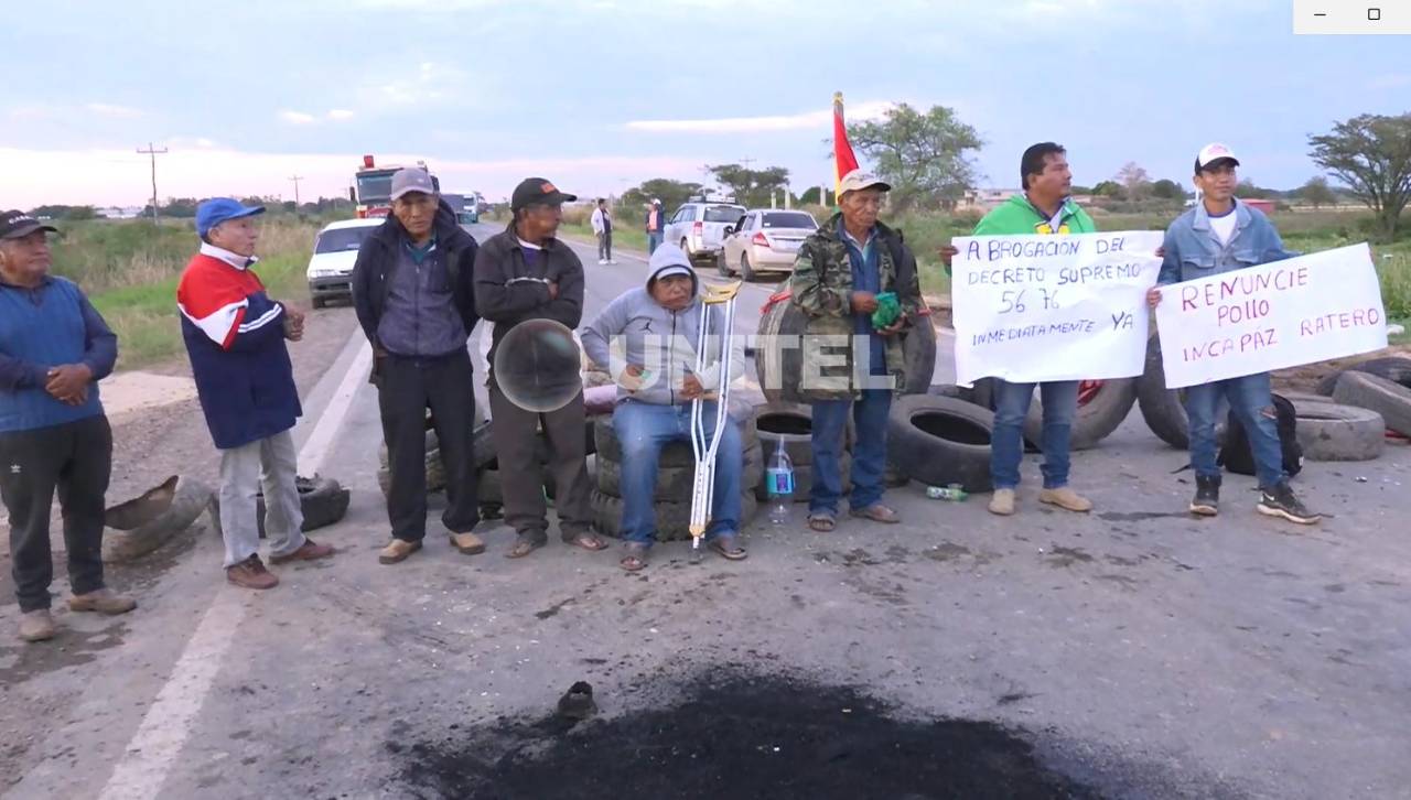 Bloqueos en Santa Cruz afectan rutas nueva a Cochabamba y a Beni por protestas contra el decreto del diésel