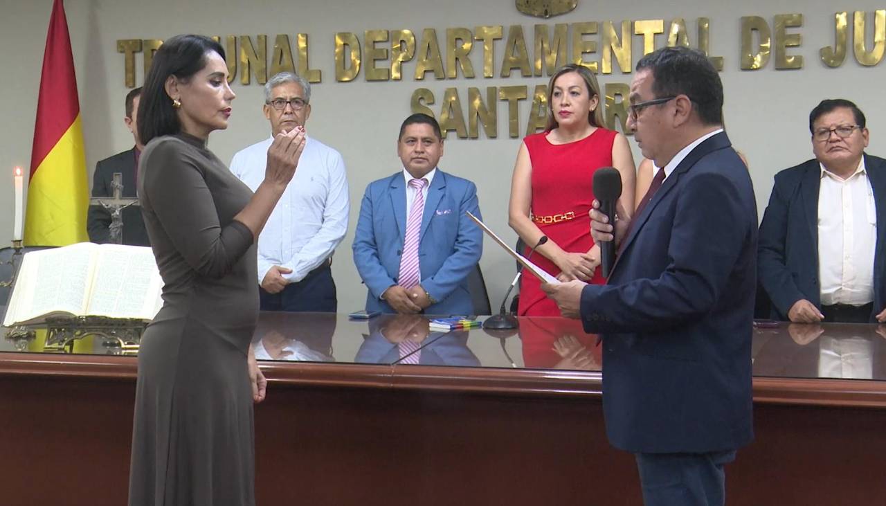Irma Villavicencio jura como nueva presidenta del Tribunal de Justicia de Santa Cruz tras la renuncia de Quezada