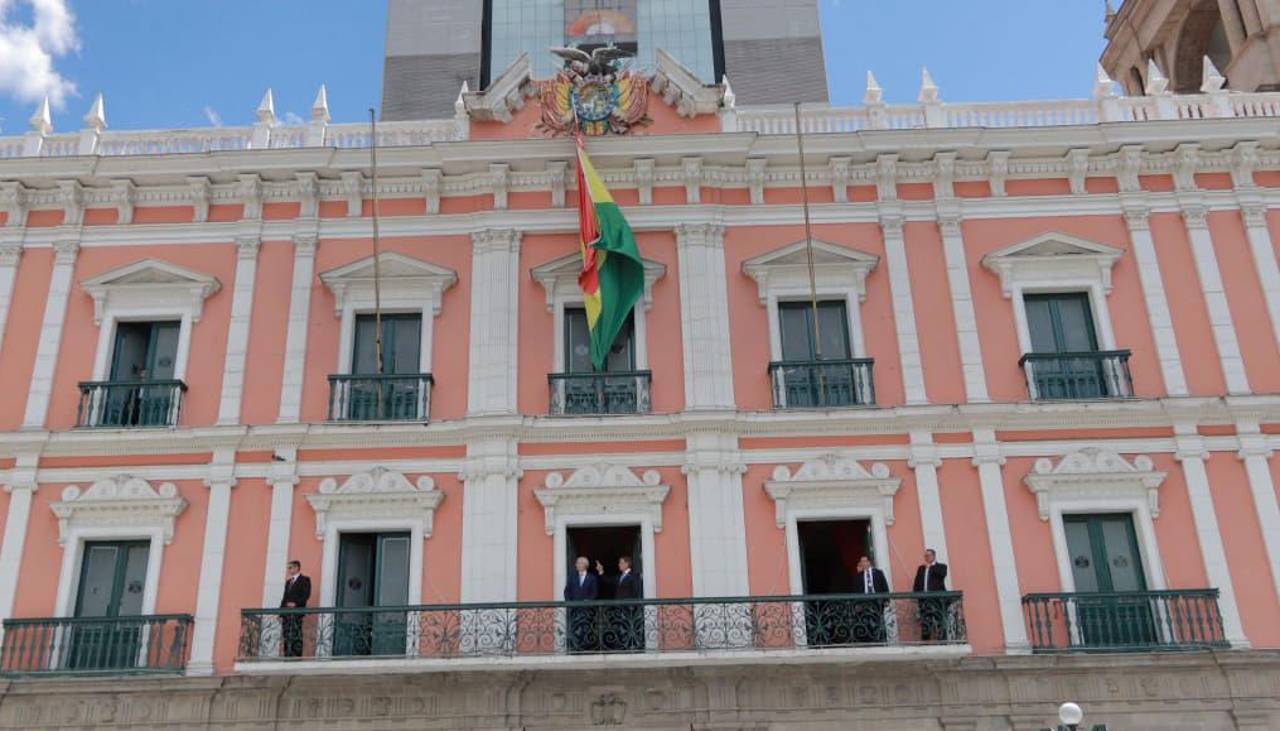 Gobernadores de regiones fronterizas de Bolivia y Chile se reúnen en Palacio de Gobierno en La Paz 