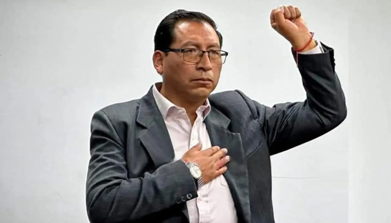 Dictan seis meses de detención preventiva para exgerente de la empresa estatal de oro