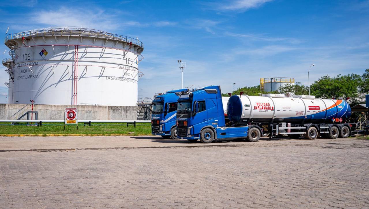 En medio de la filas por diésel, YPFB atribuye incremento de la demanda a la actividad agrícola