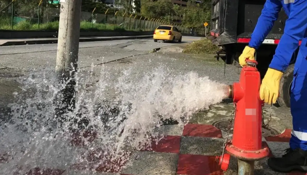 Este miércoles se corta el agua potable en la capital cruceña; esto es lo que debe saber
