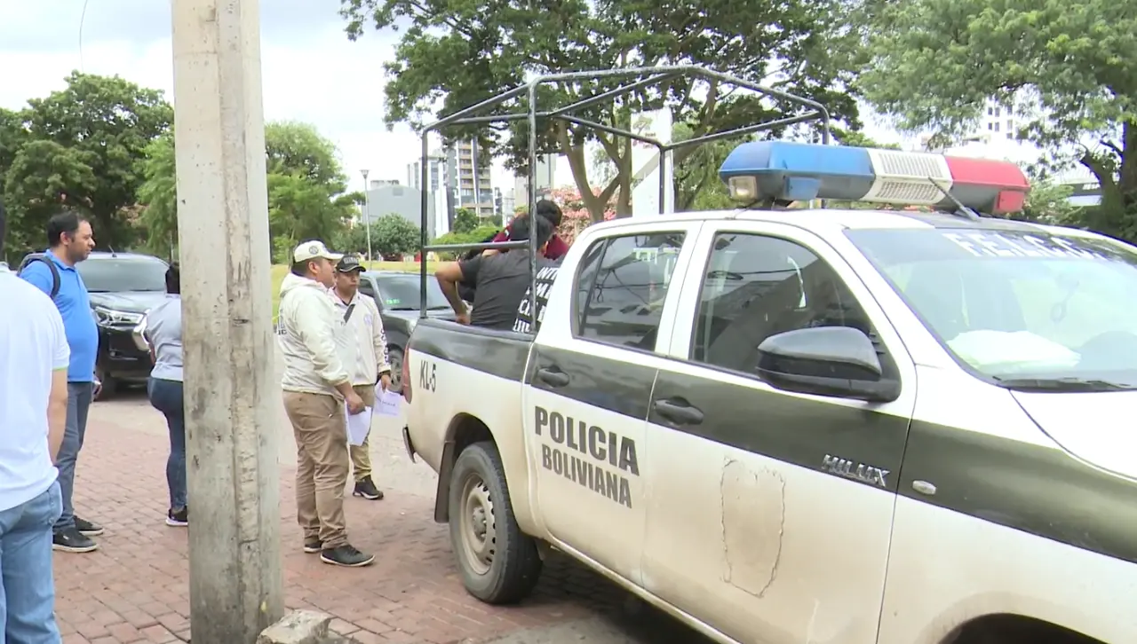 Dos mujeres fueron arrestadas en medio de las investigaciones por el asesinato de un extranjero