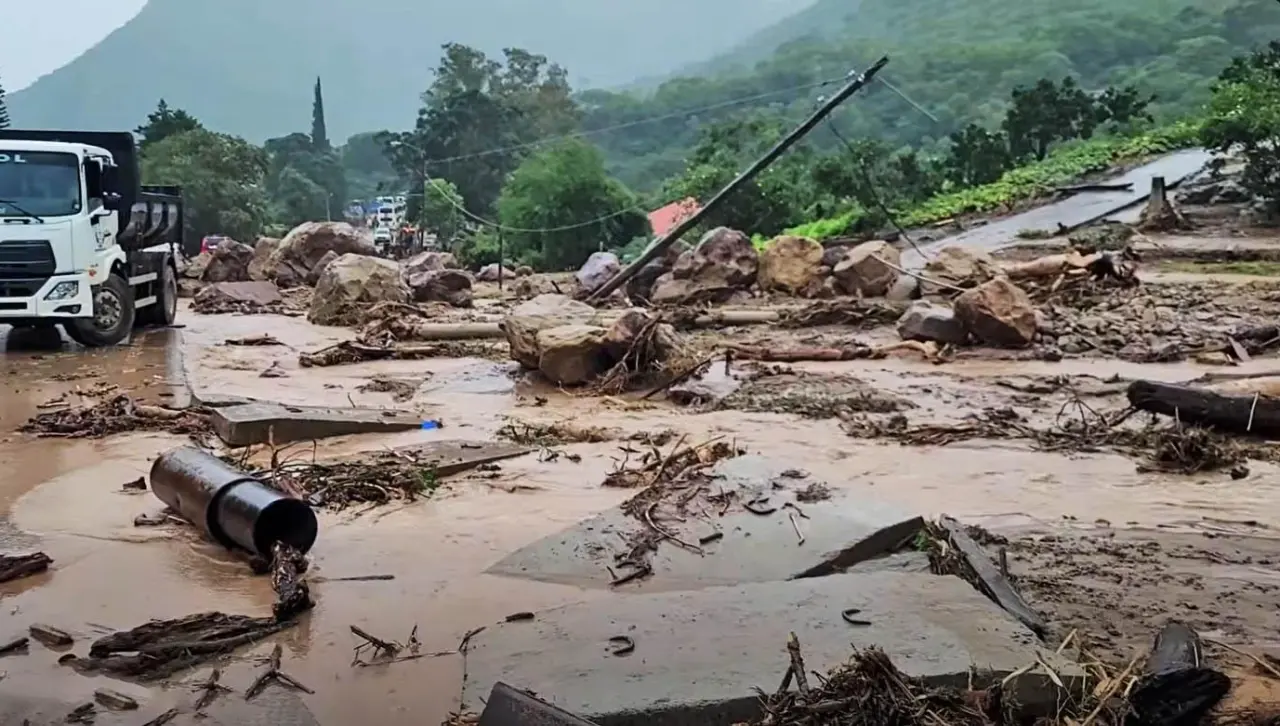 Tres departamentos fueron golpeados por la lluvia caída este lunes por la madrugada