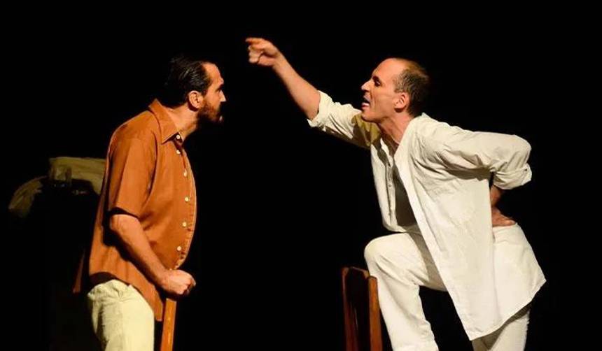 Gobernación y Alcaldía cruceña deben más de Bs 1 millón a los organizadores del festival de teatro, reclama APAC