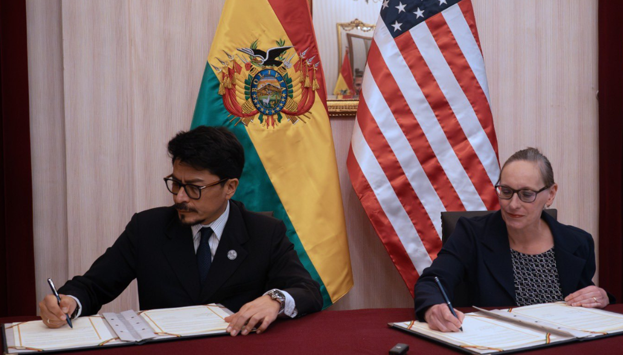 Bolivia y EEUU firman acuerdo por hasta $us 20 millones para la lucha contra el narcotráfico y crimen transnacional