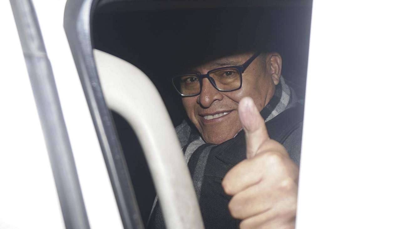 Zúñiga deja la cárcel de San Pedro para cumplir detención domiciliaria por la toma militar de la plaza Murillo