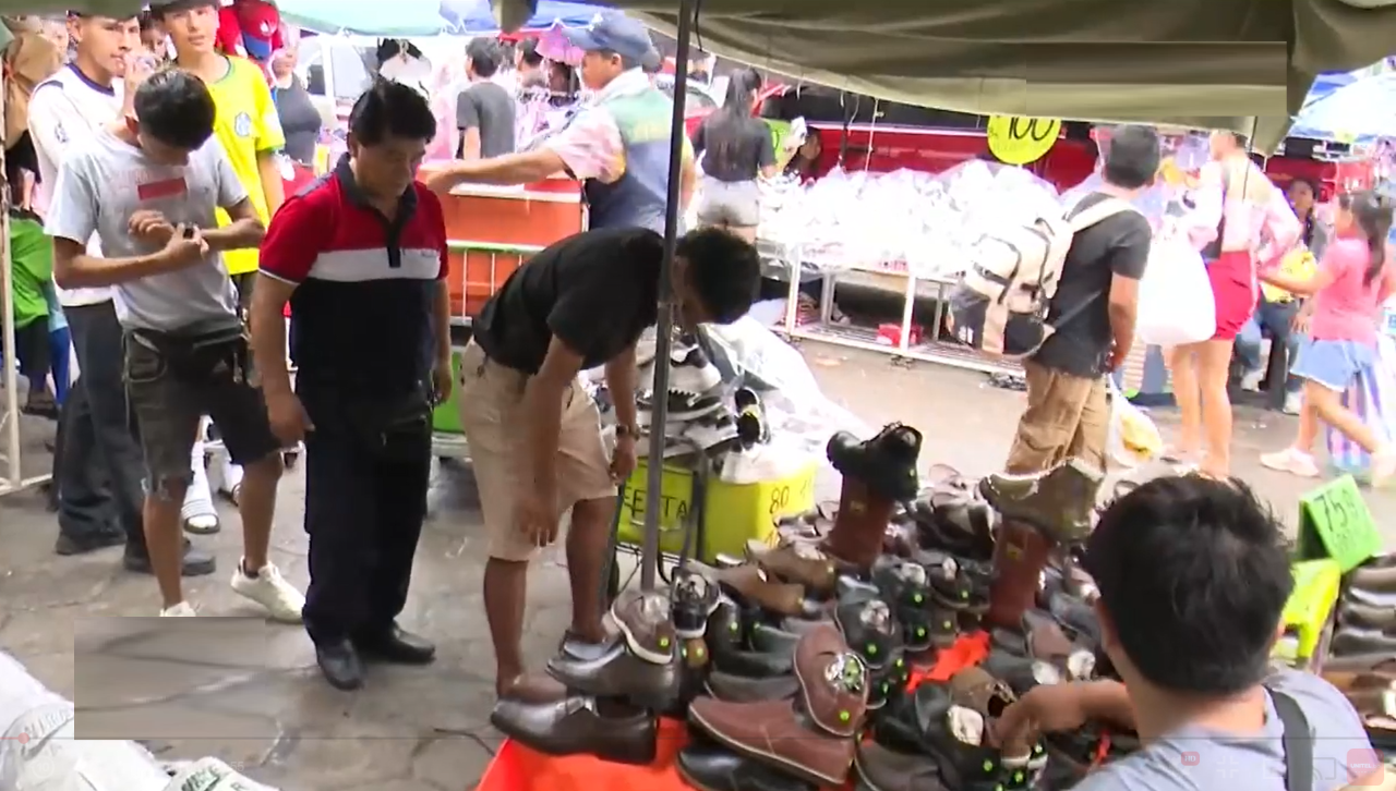 Pese a la afluencia en mercados, comerciantes reportan bajas ventas navideñas con respecto al 2024