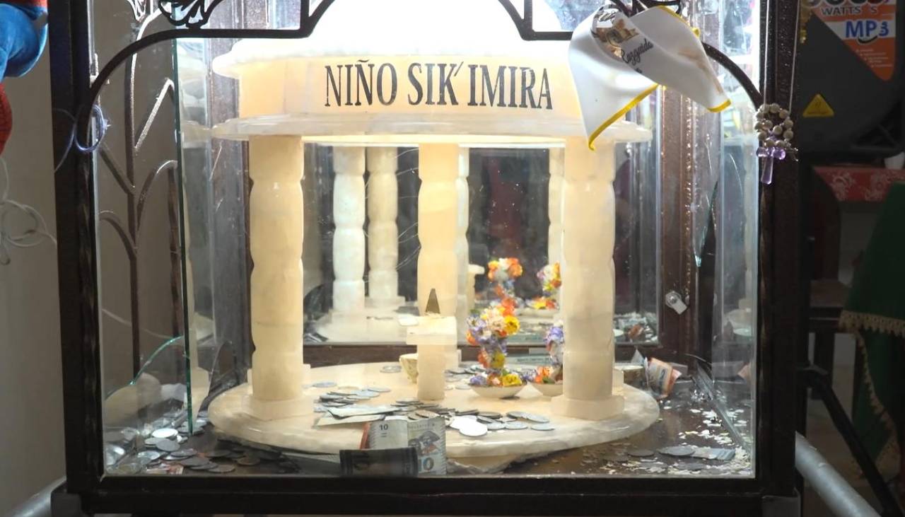 Roban dinero y joyas de las ofrendas del ‘Niño Sik’imira’, ladrones forzaron las puertas del templo