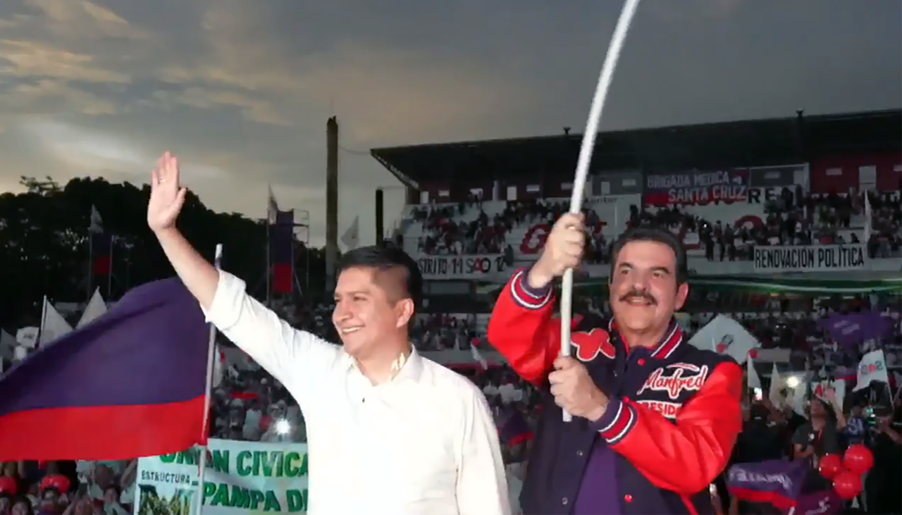 “Santa Cruz es el resumen de la bolivianidad”, dice Manfred en la presentación de su alianza con Medrano en la capital cruceña 