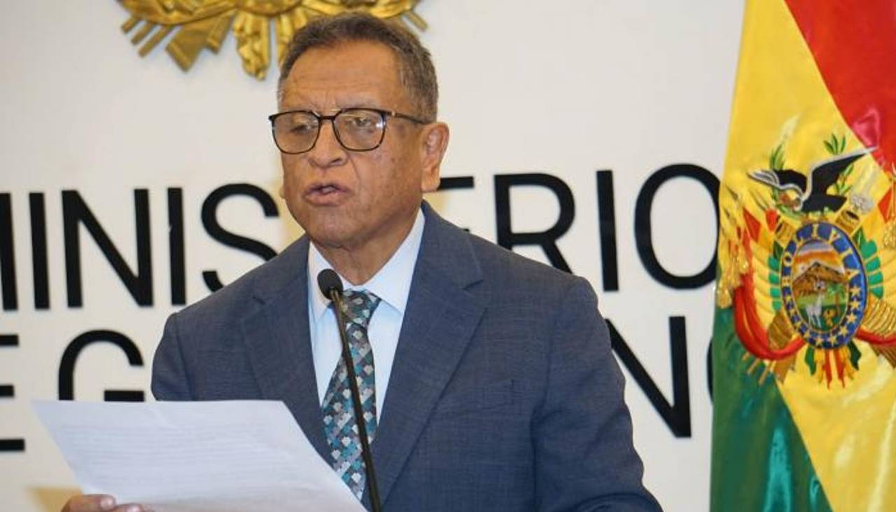Asamblea instala sesión y surgen voces para posponer la interpelación contra el ministro Marco Oviedo
