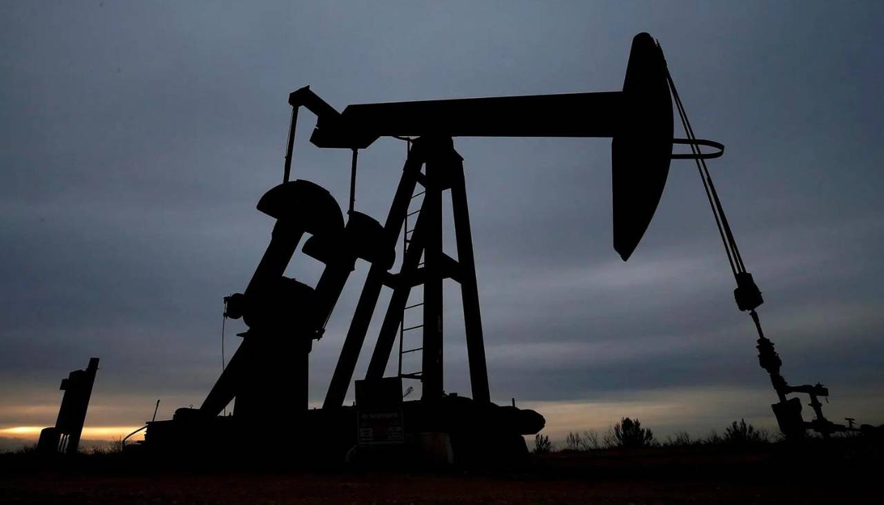 El petróleo de Texas sube 2,3%, hasta los 71,92 dólares, tras caer a niveles de preguerra