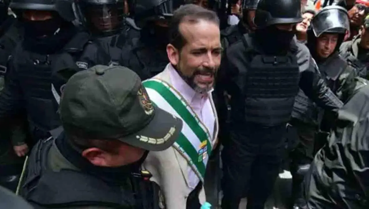 Este lunes se revisa la detención de Camacho en uno de sus procesos: ¿Cuántas medidas cautelares tiene vigentes? 