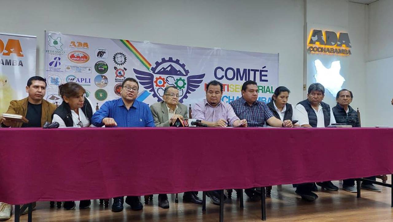 Comité Multisectorial de Cochabamba advierte con un riesgo en la cadena productiva ante la escasez de dólares y diésel