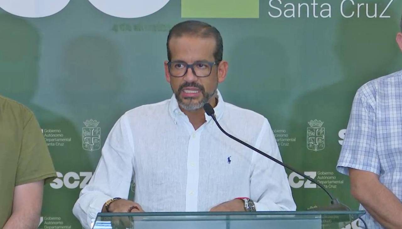 Camacho anuncia viaje al exterior por salud y dice que mantendrá neutralidad en la segunda vuelta