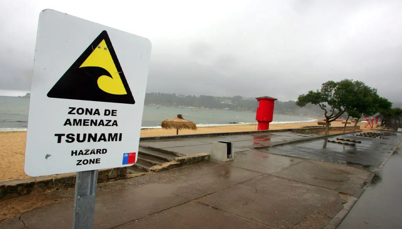 Chile emite alerta roja por amenaza de tsunami tras terremoto en Rusia