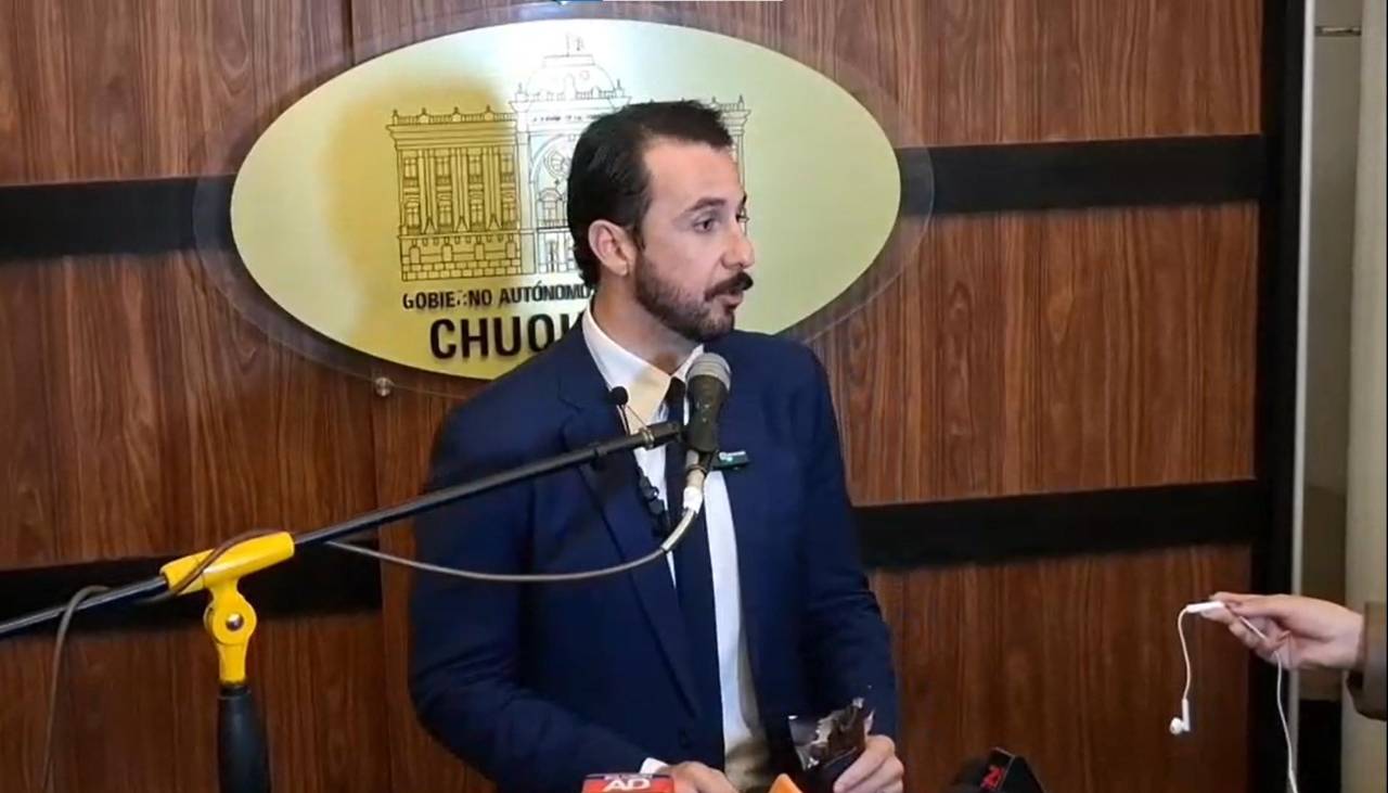 Gobernador de Santa Cruz pide agotar todos los caminos al diálogo antes de un Estado de excepción