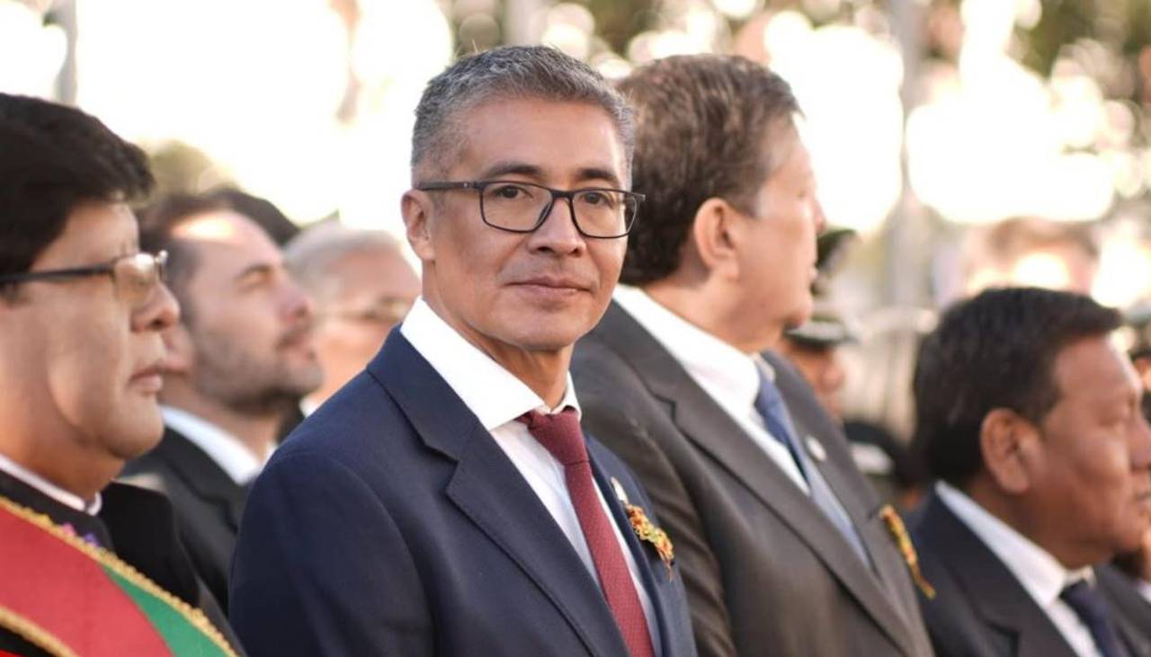 Destitución de Espinoza: Senadora de Libre califica como una señal positiva y diputado del PDC dice que debió continuar