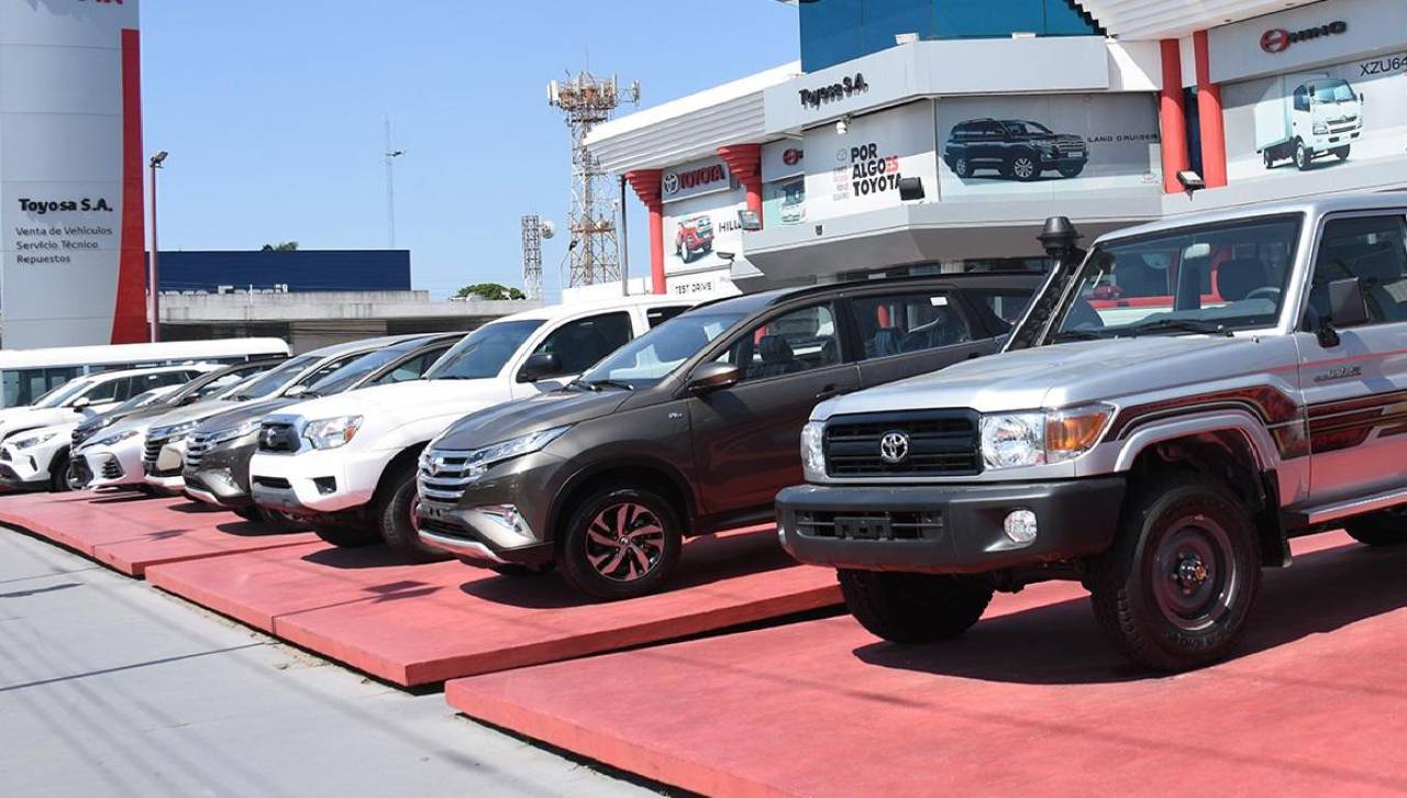 Ventas de vehículos cero kilómetros caen a la mitad este año, según Cámara Automotor