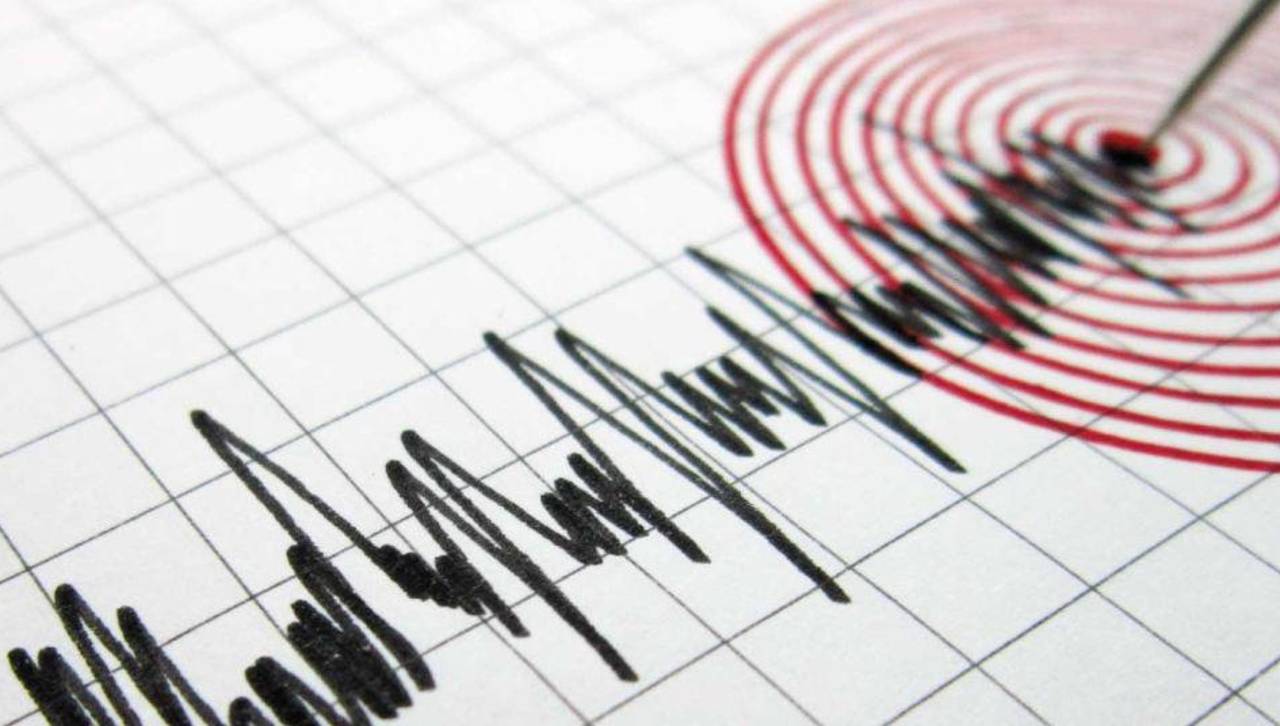 Dos sismos de magnitud 3,7 y 3,5 se registran frente a la costa de Ecuador y en Amazonía