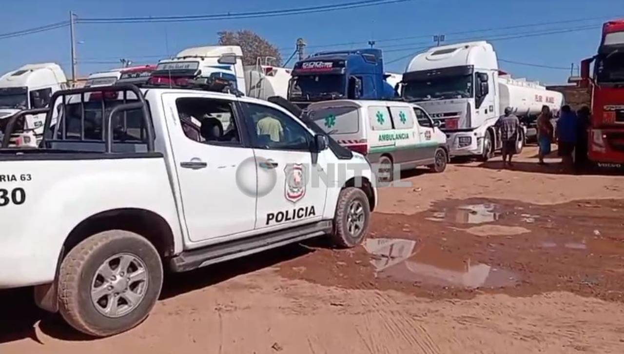 Otro conductor boliviano de cisterna muere a la espera de cargar diésel en Paraguay